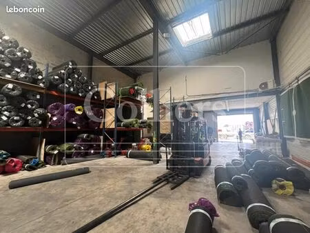 local bureaux 390 m²