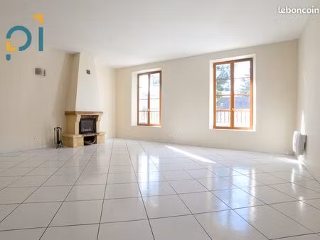 appartement 3 pièces 80 m²