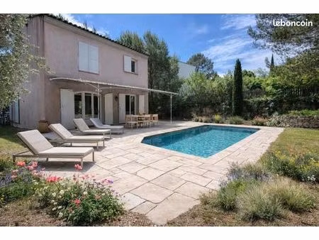 villa 4 pièces 93 m²