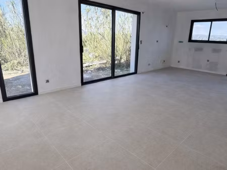 villa t4 en duplex à langlade