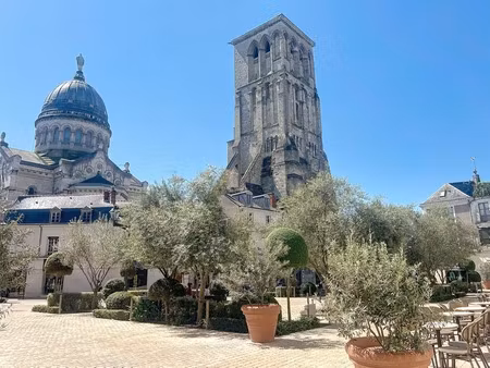 indre et loire  tours  quartier des halles  type 2 40 m2  1 chambre