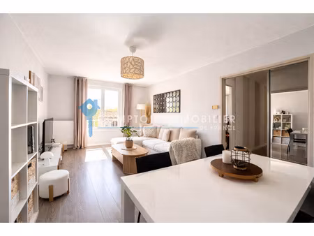 a vendre dept 30 (gard) vauvert appart t4 avec grenier cave