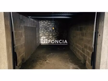 poitiers couronneries - box fermé de 13 m²