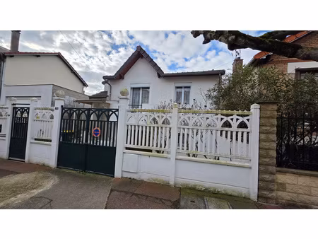 belle maison lumineuse avec jardin à la courneuve