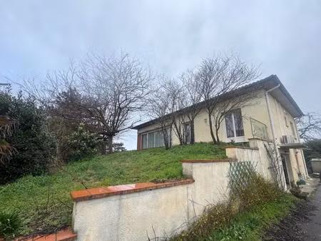 launaguet-maison t4 avec jardin et piscine 186m2