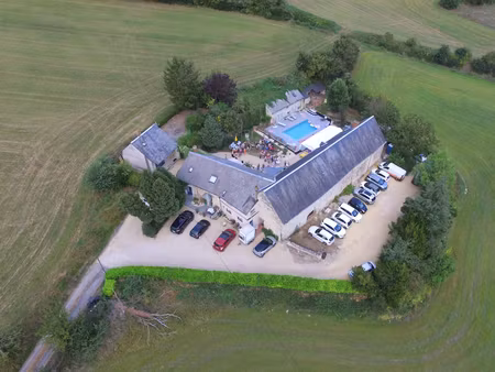 grande maison familliale ou gîtes allant jusqu'à 14 personnes