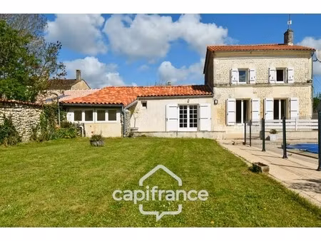 maison à vendre 5 pièces torxe (17) avec jardin clos de 1000m²  garage et atelier