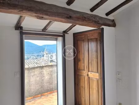 charmante maison de village à bagnols-en-forêt- t3 de 61m2