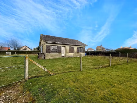 terrain constructible avec bâtiment existant 800 m2 sain