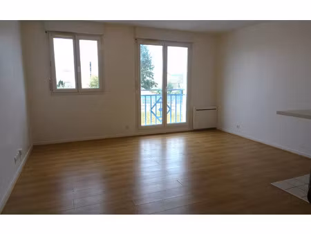 location appartement  m² t-1 à esbly  595 €