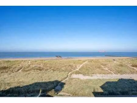 appartement d'angle unique avec terrasses spacieuses sur la