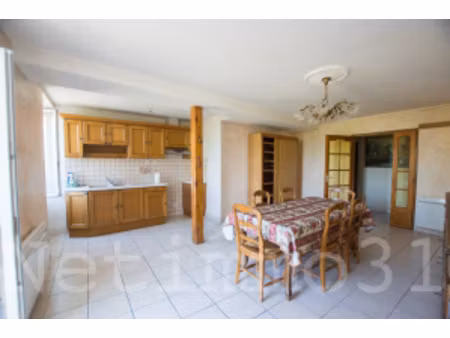 maison de village .t4 de 102m2