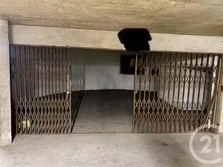 parking à louer - 32 m2 - pantin - 93 - ile-de-france
