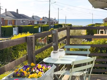 vue mer / parfait etat / quartier bonsecours