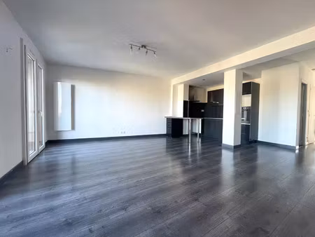 location appartement 3 pièces 69 m² à montauban (82000)