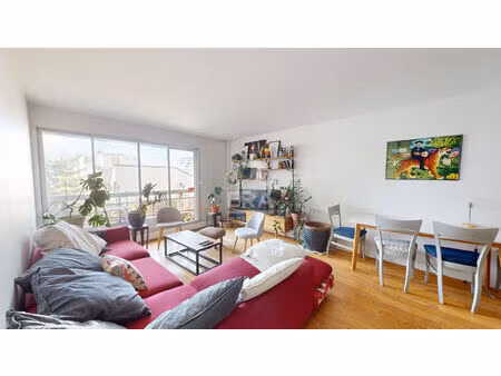 appartement paris 3 pièces 72 m2 avec balcon