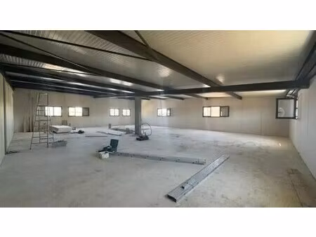 location bureaux 192 m²