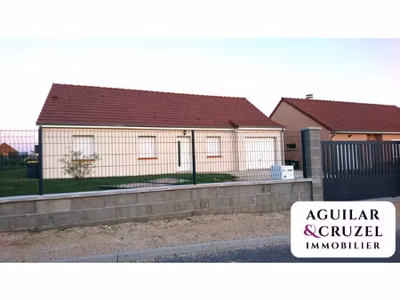 maison de plain-pied la chapelle saint ursin