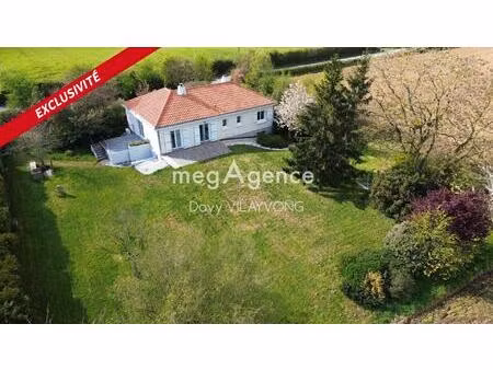 grande maison sur 2000 m2 de parcelle