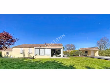 maison d'exception à vendre avec piscine et grand terrain à montauban