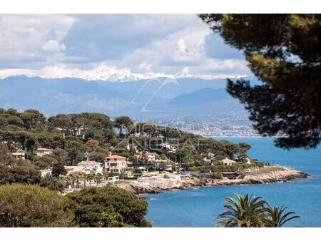cadre privilégié au cap d’antibes  proche plage keller  vue mer et montagnes
