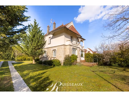 fontaine les dijon - village
