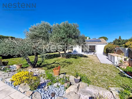 maison coup de coeur de plain-pied avec piscine et jardin arboré