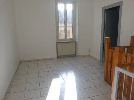 appartement t3 oyonnax - 3 pièce(s) - 73.70 m2