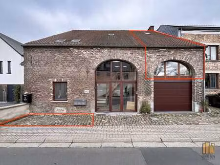 lumineux duplex / 1ch / 65m2 / emplacement de parking