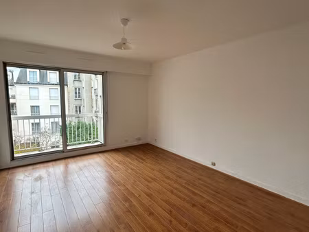 grand studio renove - le vesinet centre