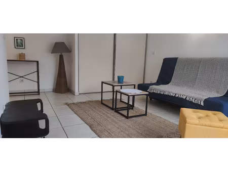 charmant studio meublé à mont roquefeuil ref 1409