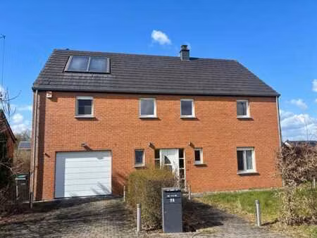 maison 4 façades avec jardin à waha (marche)