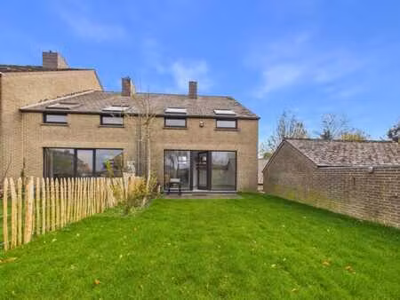 louvain-la-neuve - maison 4 chambres et jardin