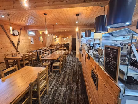 vente locaux professionnels à la foux d'allos (04260)  294 000 €