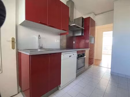 location appartement 3 pièces colocation au mans pontlieue - rocade (72000) : à louer 3 pi