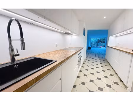 location maison  126.33 m² t-4 à avignon  1 550 €