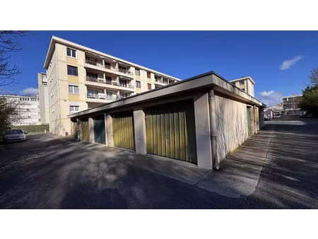 vente parking 15 m² à avignon (84000)  15 000 €