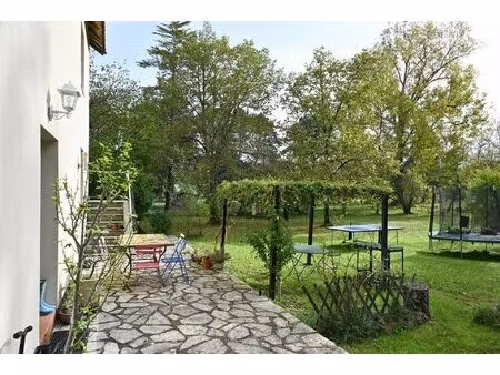 maison familiale avec grand jardin