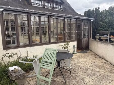 maison ancienne avec tourelle-4 ch-jardin 1080 m-atelier-garage