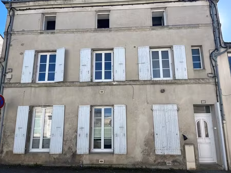 vente immeuble 0 pièces à saint-jean-d'angély (17400)  223 650 €