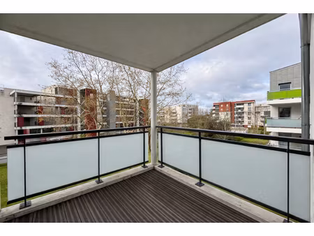 adl immobiler : colomiers / perget / ramassiers un appartement t2 avec balcon et stationne