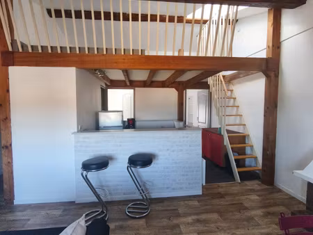à louer appartement t3 en duplex entièrement meublé et ré