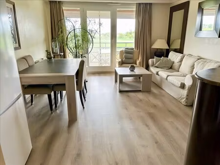 appartement - 3ème étage - 60 68 m2 - 3 pièces - meublé