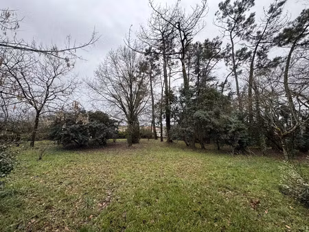 terrain 1040m2