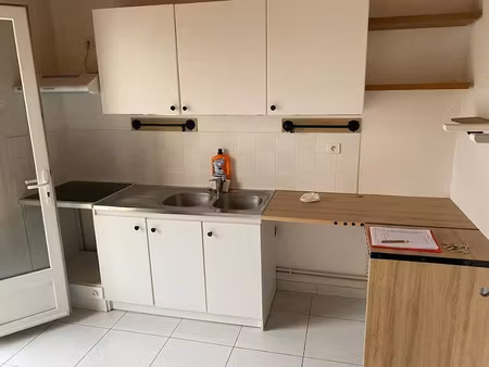 location appartement 2 pièces 52 m² à varennes-jarcy (91480)  807 €