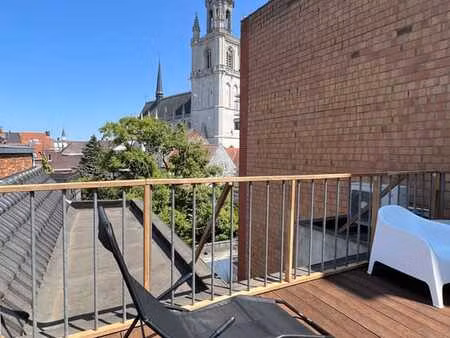 penthouse lumineux avec terrasse et vue basilique