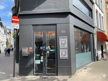 commerce d’angle visibilité optimale – kammenstraat