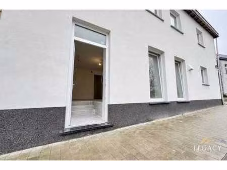 à louer – commerce idéalement situé à beloeil