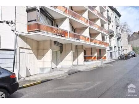 garage box fermé à vendre