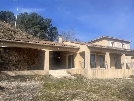 location villa 7 pièces 147 m² à bessèges (30160)  1 100 €